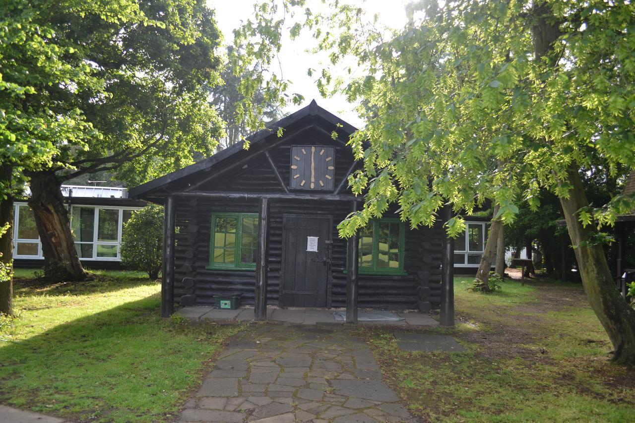 Hotel Gilwell Park Chingford Exterior foto