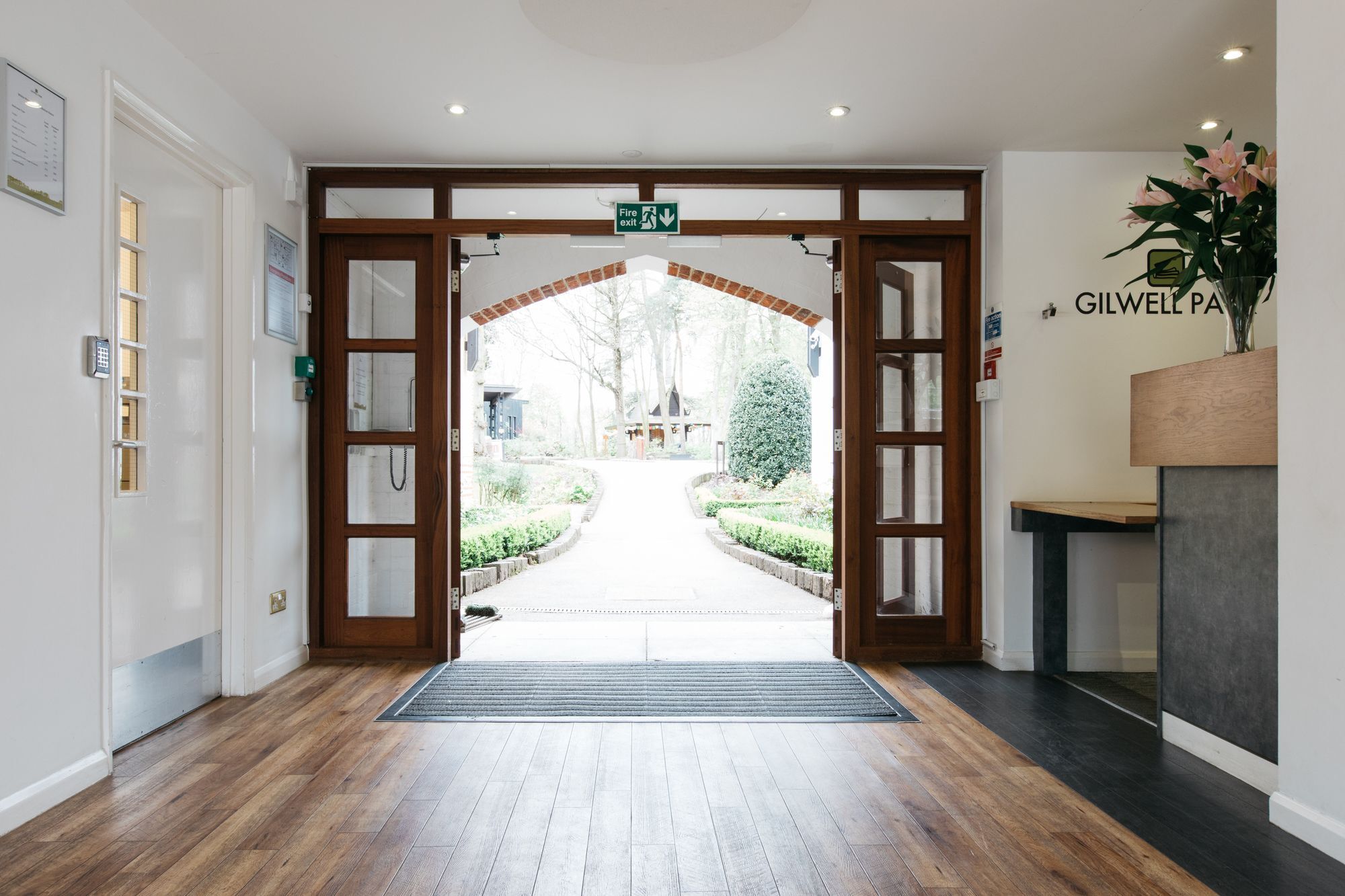 Hotel Gilwell Park Chingford Exterior foto